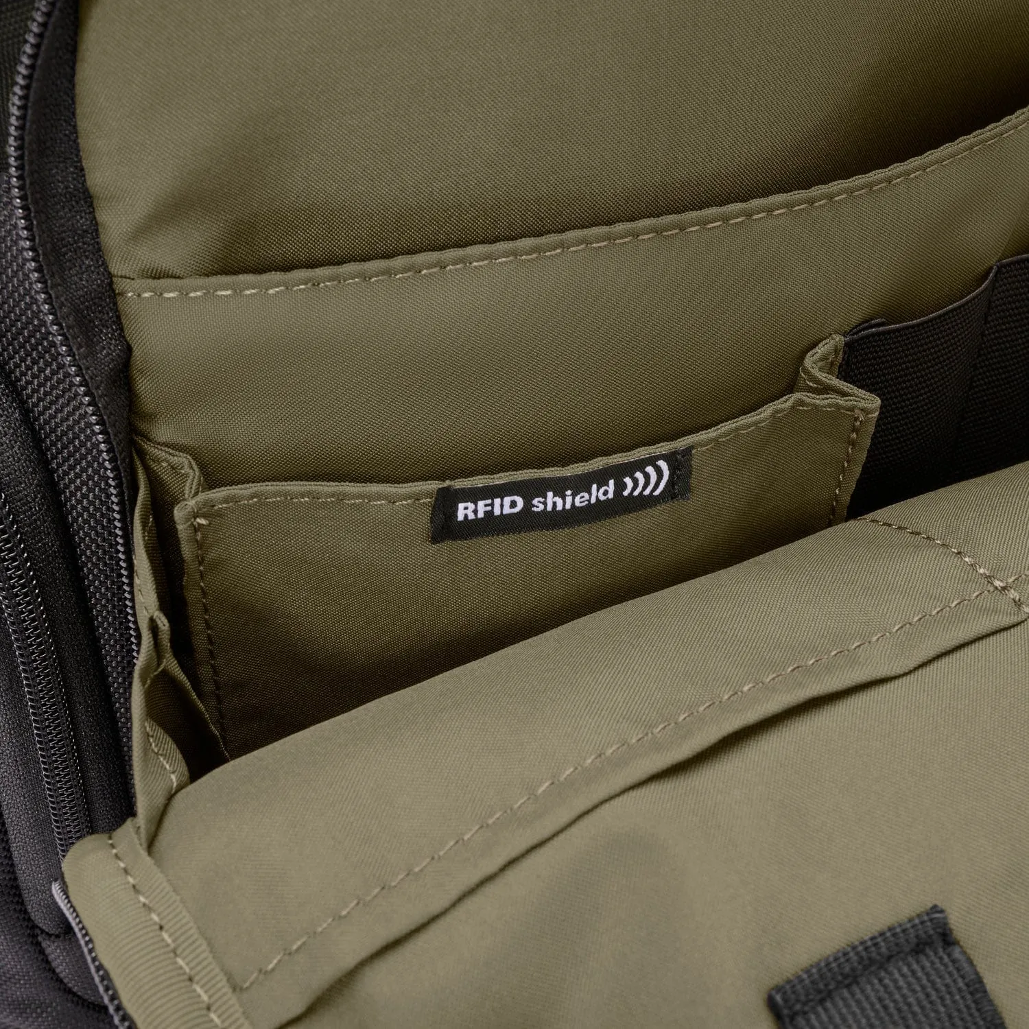 Briggs & Riley Medium Cargo Backpack in Green