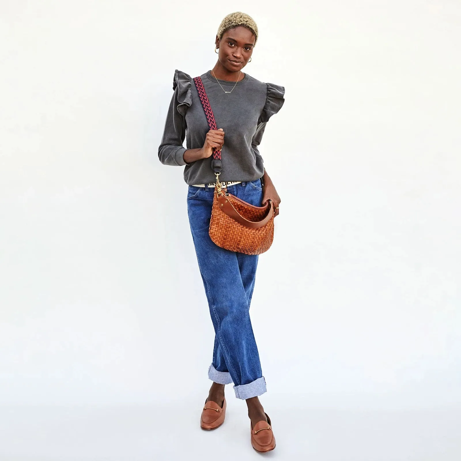 Clare V. - Moyen Messenger in Natural Woven Checker