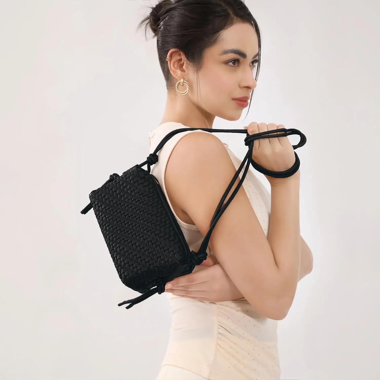 Crossbody Bag For Women Hand Woven Vegan Leather Zip Small Crossbody Bags Shoulder Bag Sling Cross Body Phone Purse