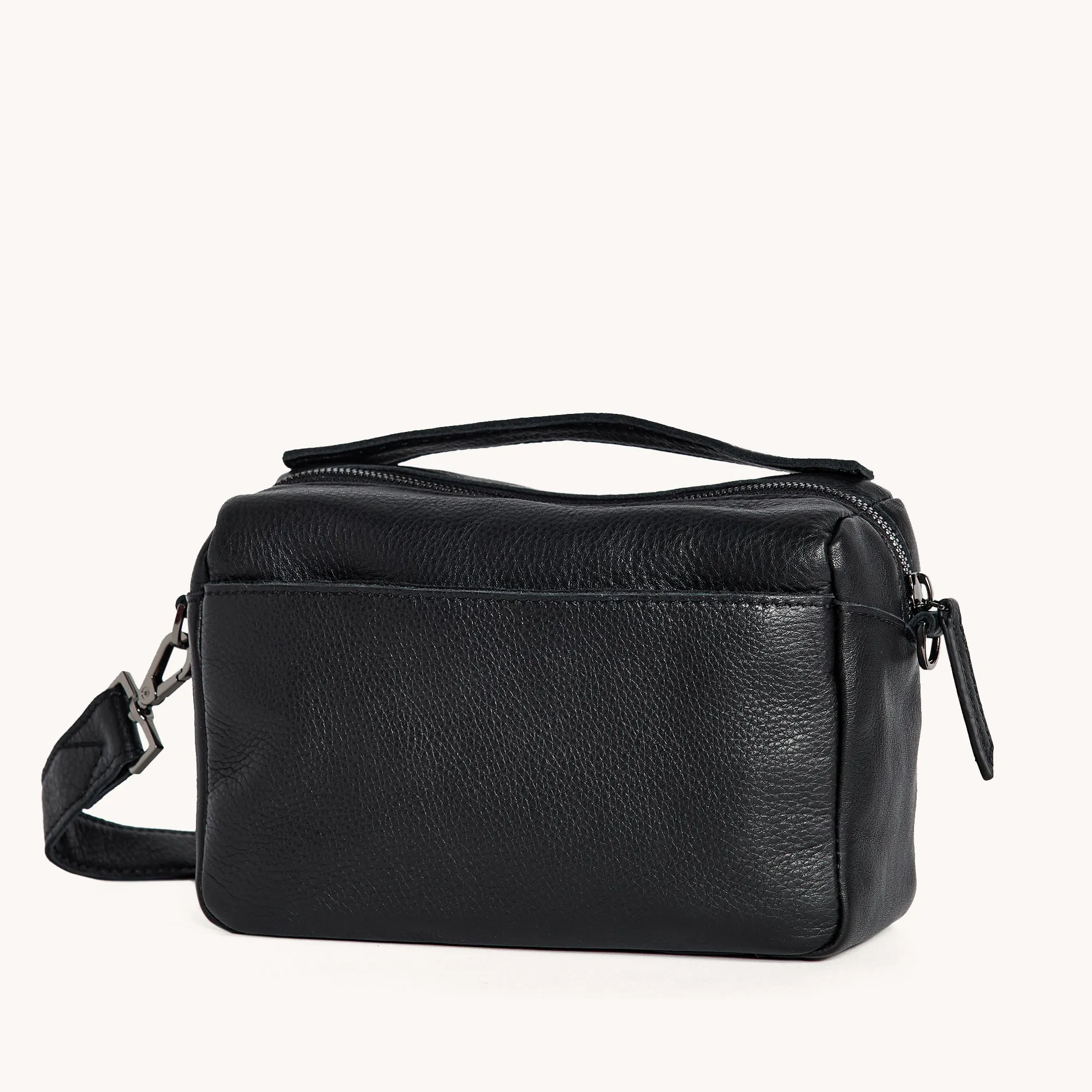 Evan Crossbody | Black/Gunmetal | Sml