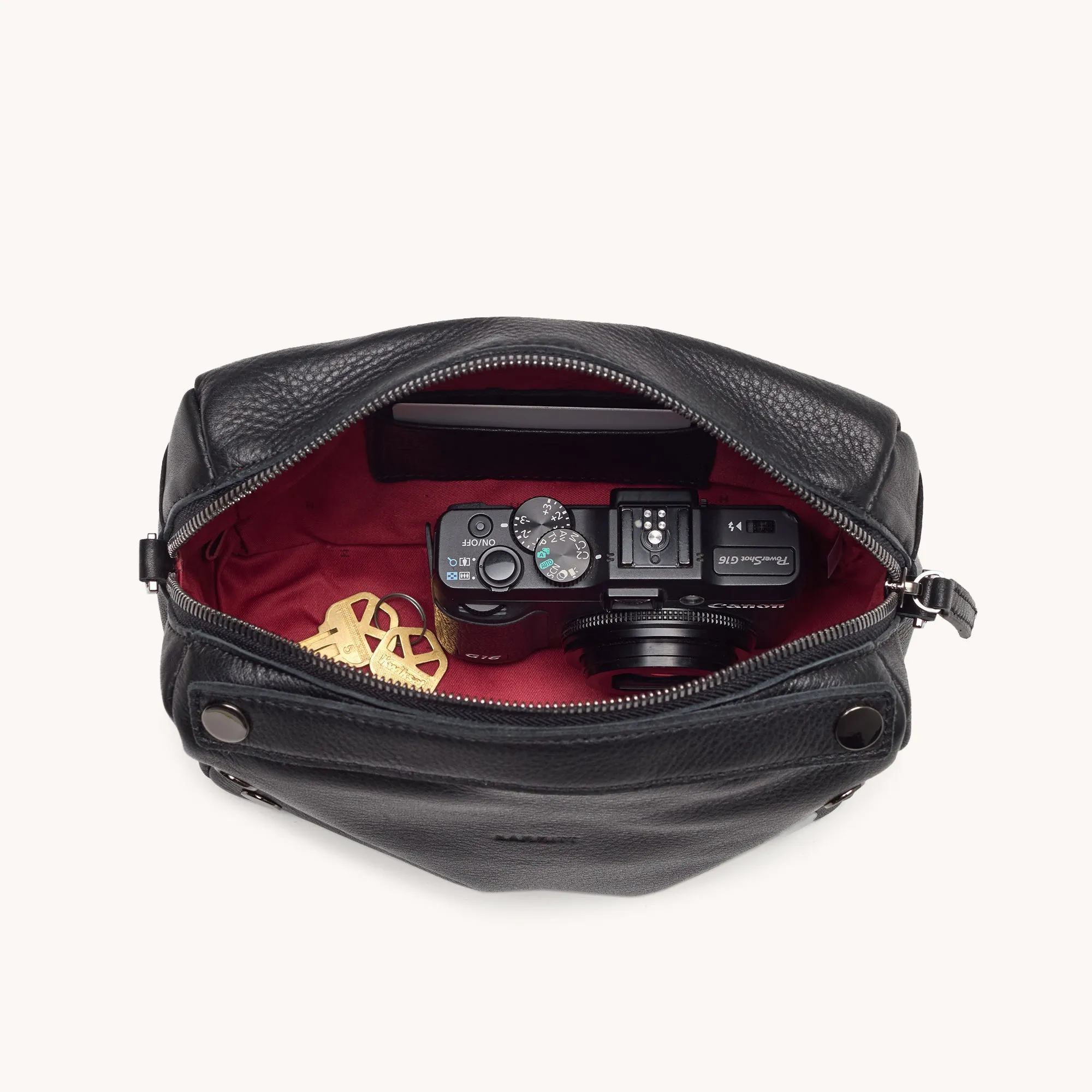 Evan Crossbody | Black/Gunmetal | Sml