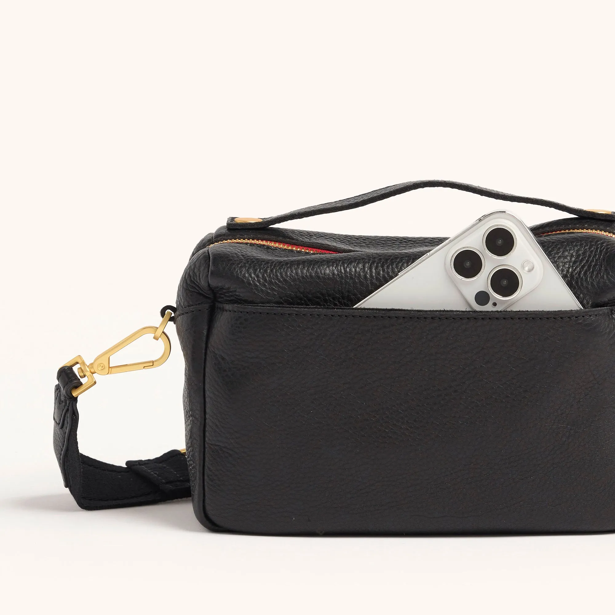 Evan Crossbody | Cargo Black/Brushed Gold Red Zip | Sml