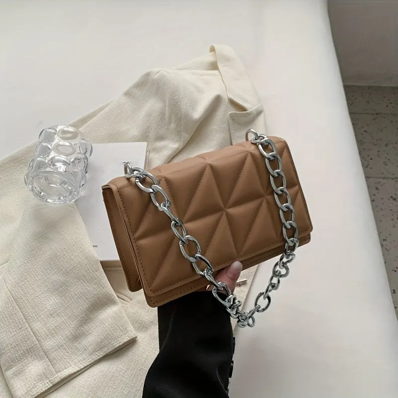 Triangle Pattern Metal Chain Underarm Bag Versatile Fashion Statement