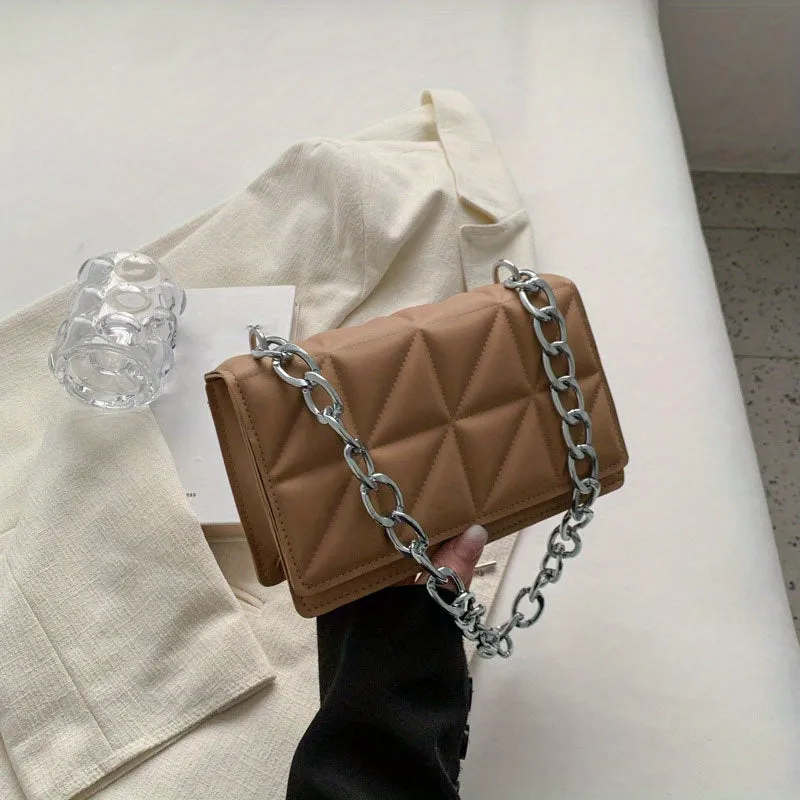 Triangle Pattern Metal Chain Underarm Bag Versatile Fashion Statement
