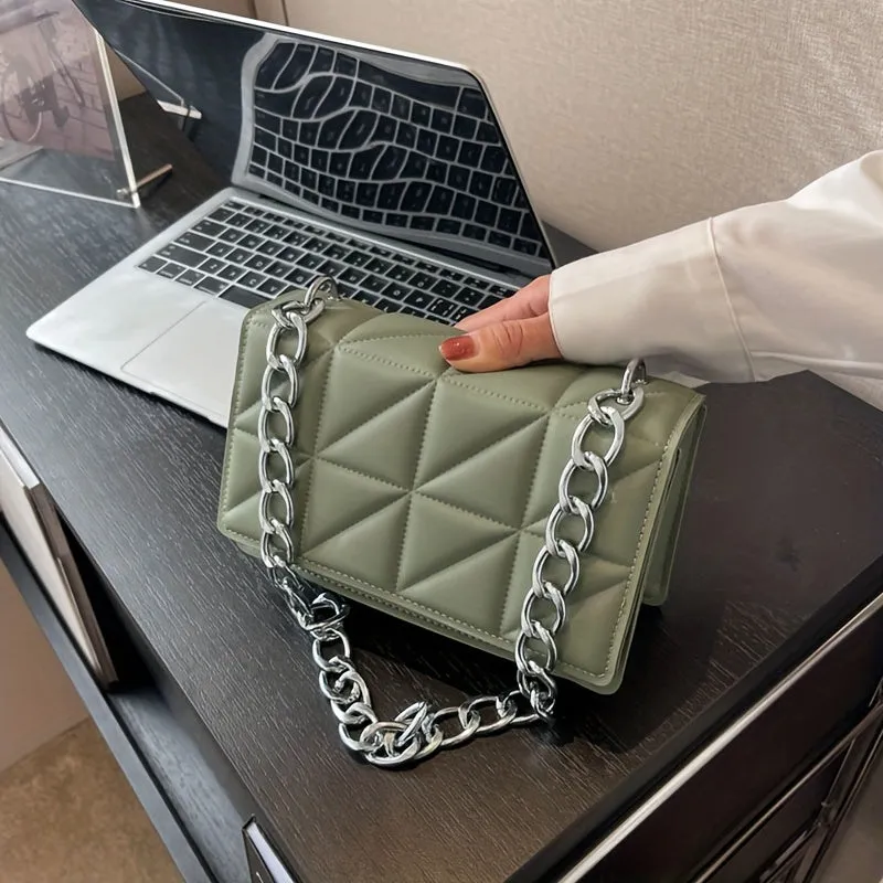 Triangle Pattern Metal Chain Underarm Bag Versatile Fashion Statement